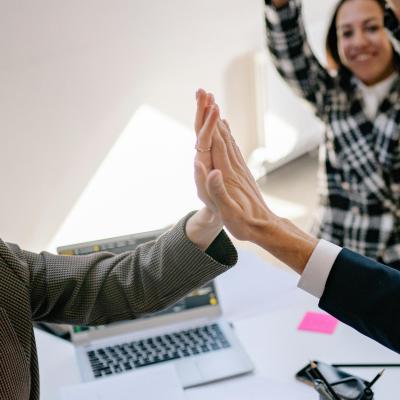 ‏How Leaders Build High-Performing, Cohesive Teams